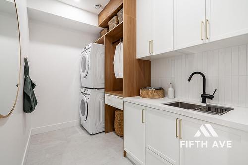 12 35706 Marshall Road, Abbotsford, BC - Indoor Photo Showing Laundry Room