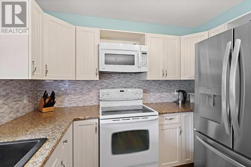 240 Willow Street, Chase, BC - Indoor Photo Showing Kitchen