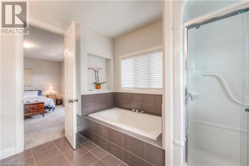 900 Sorrento Court, Kitchener, ON - Indoor Photo Showing Bathroom