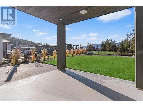 10272 Long Road, Lake Country, BC - Outdoor With Exterior