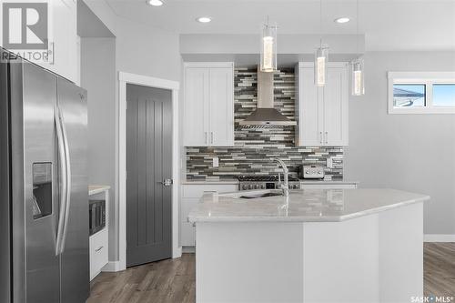 563 Bolstad Turn, Saskatoon, SK - Indoor Photo Showing Kitchen With Upgraded Kitchen