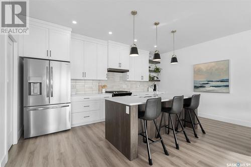 904 Feheregyhazi Boulevard, Saskatoon, SK - Indoor Photo Showing Kitchen With Upgraded Kitchen