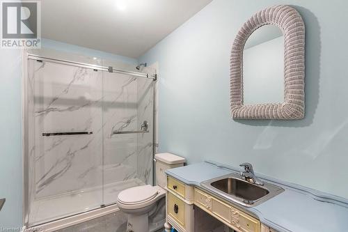66 Grosvenor Street N, Southampton, ON - Indoor Photo Showing Bathroom