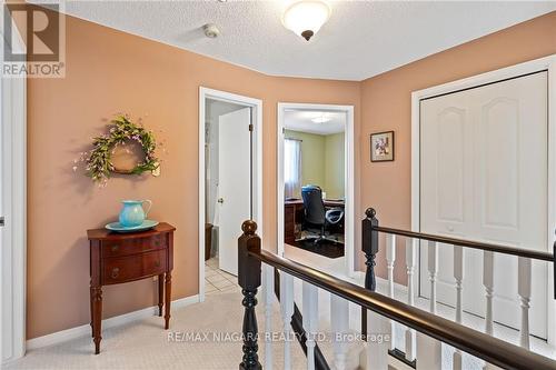 48 Elderwood Dr, St. Catharines, ON - Indoor Photo Showing Other Room