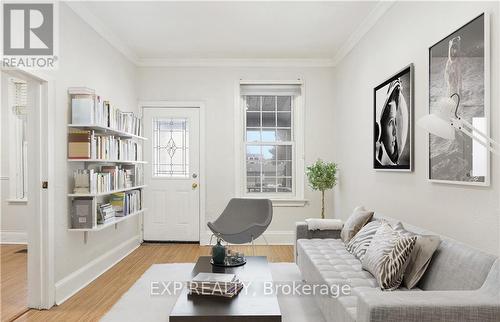 6 Ben Lomond Place, Hamilton, ON - Indoor Photo Showing Other Room