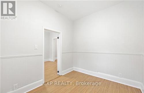 6 Ben Lomond Place, Hamilton, ON - Indoor Photo Showing Other Room