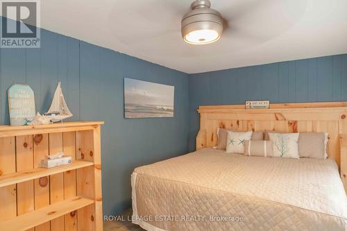 1248 Sauble Falls Road, South Bruce Peninsula, ON - Indoor Photo Showing Bedroom