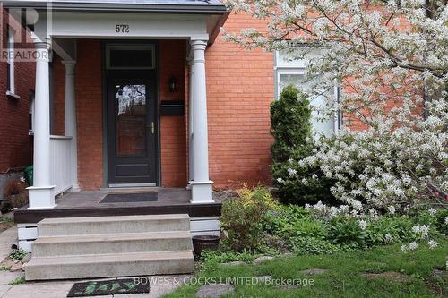 572 Charlotte St, Peterborough, ON - Outdoor With Exterior
