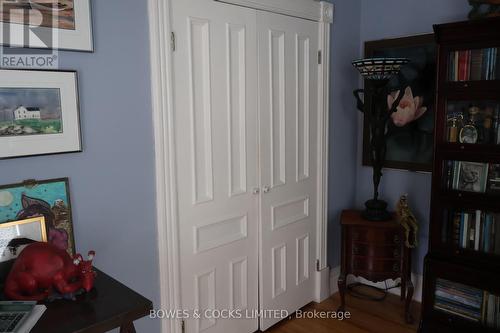 572 Charlotte St, Peterborough, ON - Indoor Photo Showing Bedroom