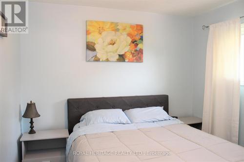 47 Marilyn Cres, Kawartha Lakes, ON - Indoor Photo Showing Bedroom