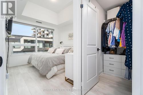 #461 -2481 Taunton Rd, Oakville, ON - Indoor Photo Showing Other Room