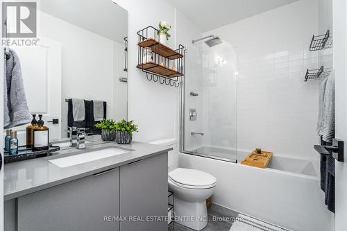 #461 -2481 Taunton Rd, Oakville, ON - Indoor Photo Showing Bathroom