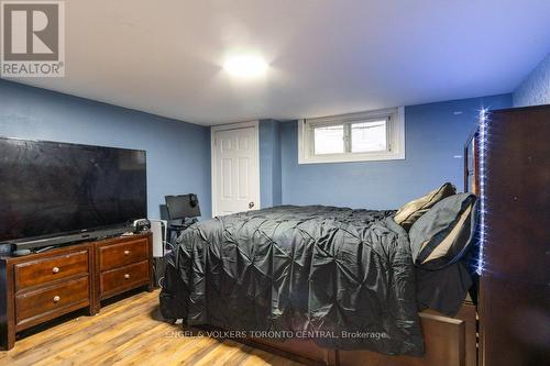 1628 Rossland Rd E, Whitby, ON - Indoor Photo Showing Bedroom