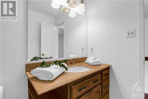 1551 Briarfield Crescent, Ottawa, ON - Indoor Photo Showing Bathroom