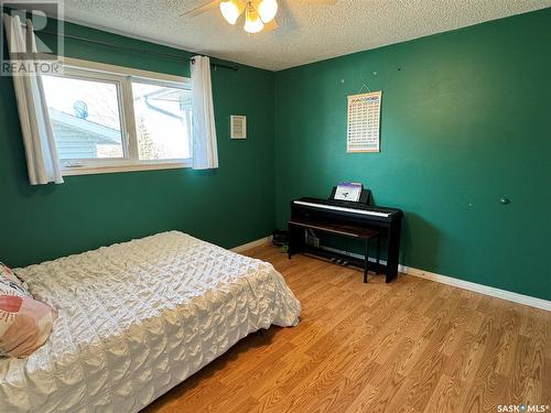 955 Quandt Crescent, La Ronge, SK - Indoor Photo Showing Bedroom