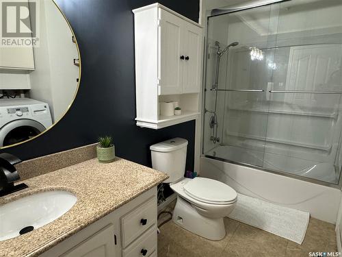 955 Quandt Crescent, La Ronge, SK - Indoor Photo Showing Bathroom