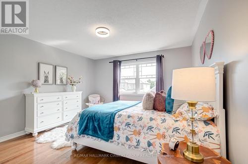 50 Bartsview Circle, Whitchurch-Stouffville, ON - Indoor Photo Showing Bedroom