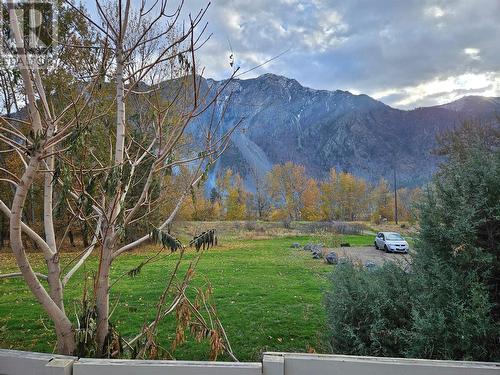 1109 8Th Street, Keremeos, BC - Outdoor With View