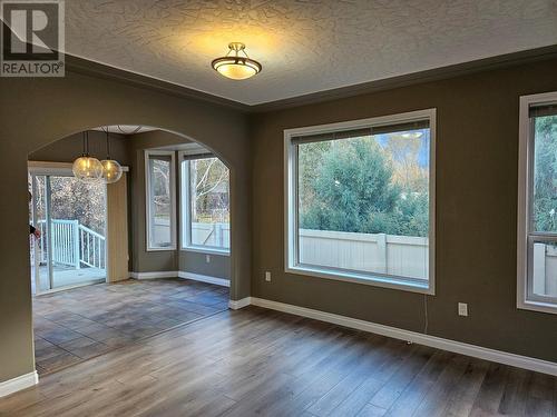 1109 8Th Street, Keremeos, BC - Indoor Photo Showing Other Room