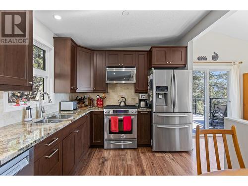 6333 Forest Hill Drive, Peachland, BC - Indoor Photo Showing Kitchen With Double Sink