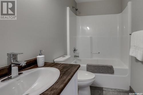 133 E Avenue S, Saskatoon, SK - Indoor Photo Showing Bathroom