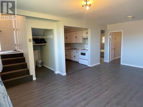 4912 Sunset Drive, Fort Nelson - Town, BC - Indoor Photo Showing Kitchen