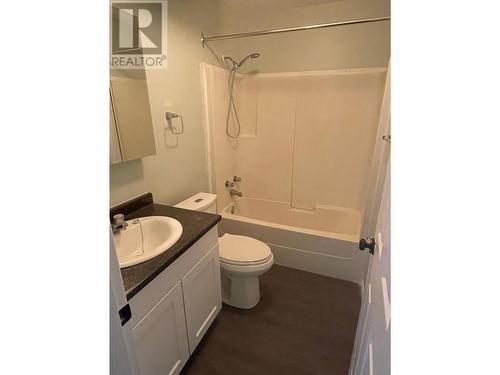 4912 Sunset Drive, Fort Nelson - Town, BC - Indoor Photo Showing Bathroom
