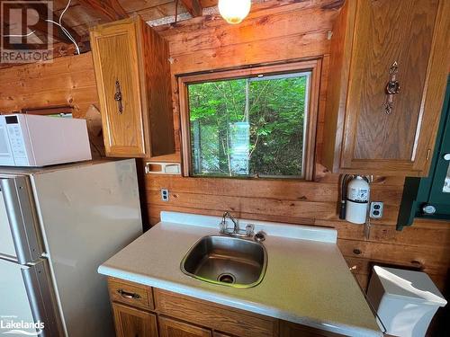 19 Pool Lake, Sundridge, ON - Indoor Photo Showing Kitchen