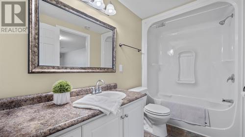 5 Trainor Place, St. John'S, NL - Indoor Photo Showing Bathroom