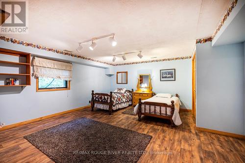 575 Golf Course Rd, Douro-Dummer, ON - Indoor Photo Showing Other Room