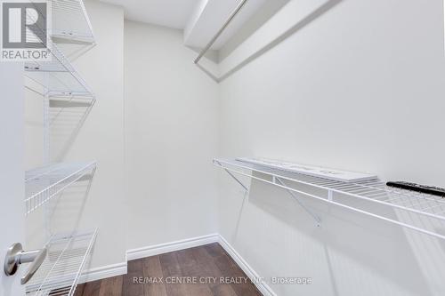 23 Chaucer Crt, London, ON - Indoor With Storage