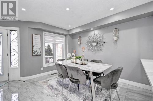 120 Lena Cres, Cambridge, ON - Indoor Photo Showing Dining Room