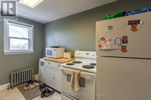 423 Paterson Ave, London, ON - Indoor Photo Showing Kitchen