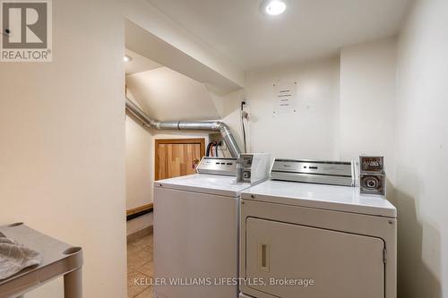 423 Paterson Ave, London, ON - Indoor Photo Showing Laundry Room