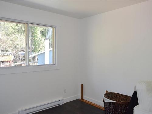630 Dogwood Dr, Gold River, BC - Indoor Photo Showing Other Room