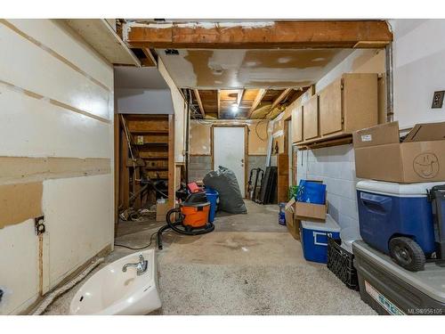 561 Sabre Rd, Sayward, BC - Indoor Photo Showing Basement