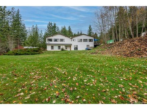 561 Sabre Rd, Sayward, BC - Outdoor