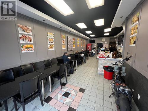 Gnd+Bmt - 1662 Eglinton Avenue W, Toronto (Briar Hill-Belgravia), ON 