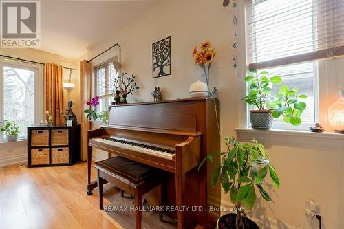 3 Park Blvd, Toronto, ON - Indoor Photo Showing Other Room