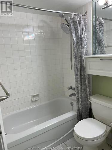 380 Pelissier Unit# 2402, Windsor, ON - Indoor Photo Showing Bathroom
