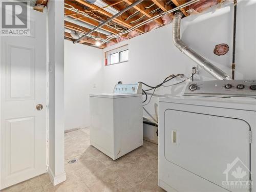 2207 Melfort Street, Ottawa, ON - Indoor Photo Showing Laundry Room