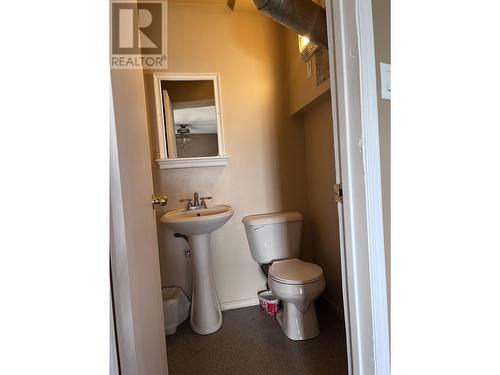 3928 Cottonwood Road, Fort Nelson, BC - Indoor Photo Showing Bathroom
