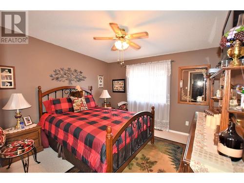 223 Cougar Street, Vernon, BC - Indoor Photo Showing Bedroom