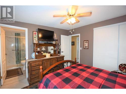 223 Cougar Street, Vernon, BC - Indoor Photo Showing Bedroom