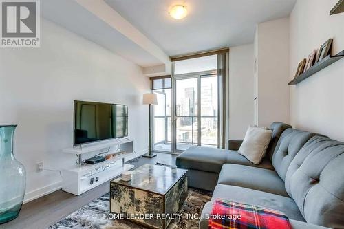 #703 -105 George St, Toronto, ON - Indoor Photo Showing Living Room