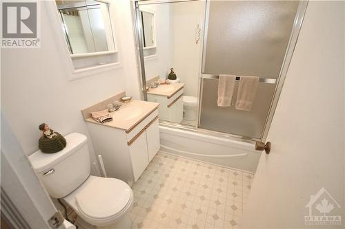 156 General Avenue, Ottawa, ON - Indoor Photo Showing Bathroom