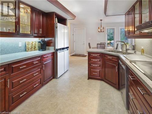 104 Oliphant Way, Oliphant, ON - Indoor Photo Showing Kitchen