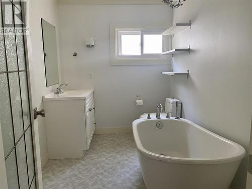 128 Tancred, Sault Ste. Marie, ON - Indoor Photo Showing Bathroom