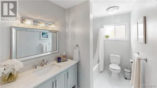 12 Ruth Avenue, Quispamsis, NB - Indoor Photo Showing Bathroom