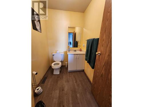 103 8220 92 Avenue, Fort St. John, BC - Indoor Photo Showing Bathroom